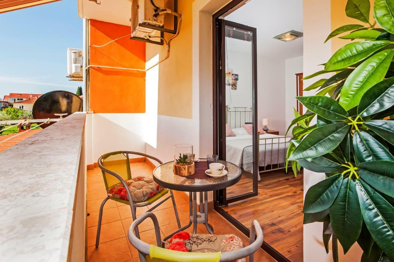 Apartman Lamanova Rovigno Esterno foto