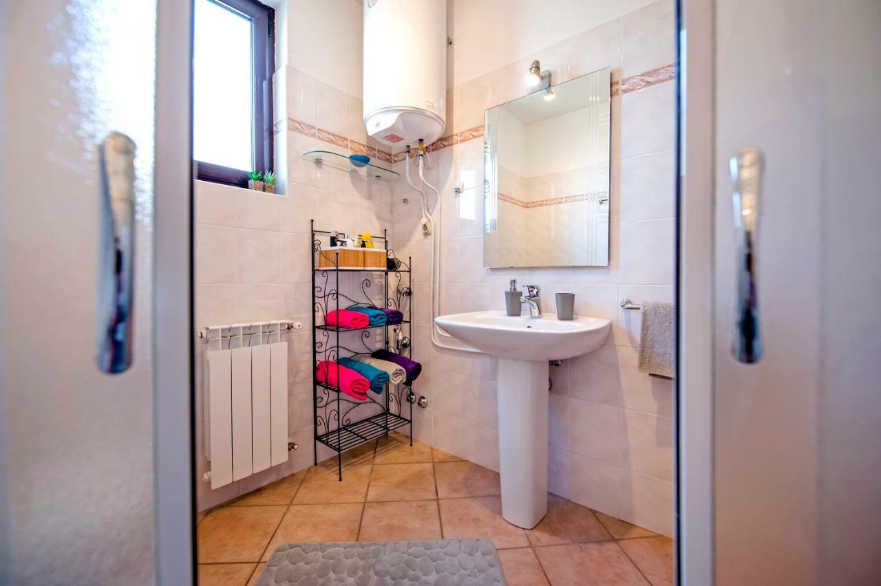 Apartman Lamanova Rovigno Esterno foto